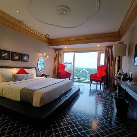 Boulevard By Design Hotel Chennai Exterior foto