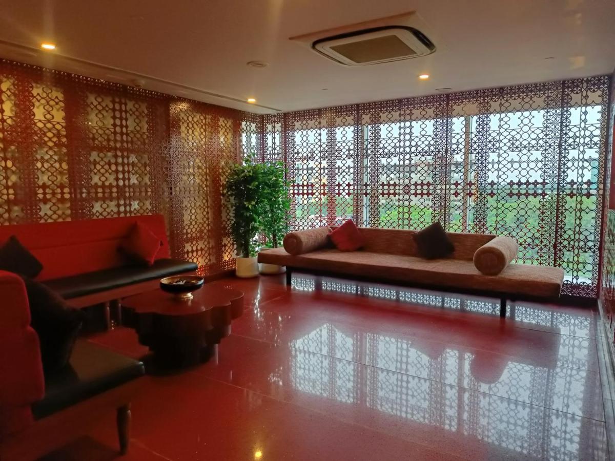 Boulevard By Design Hotel Chennai Exterior foto