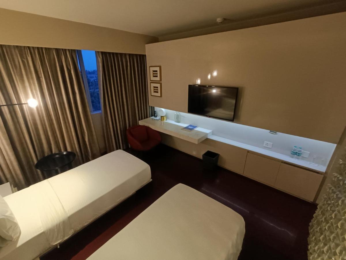 Boulevard By Design Hotel Chennai Exterior foto